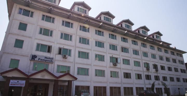 Hotel Pamposh Srinagar  Ngoại thất bức ảnh